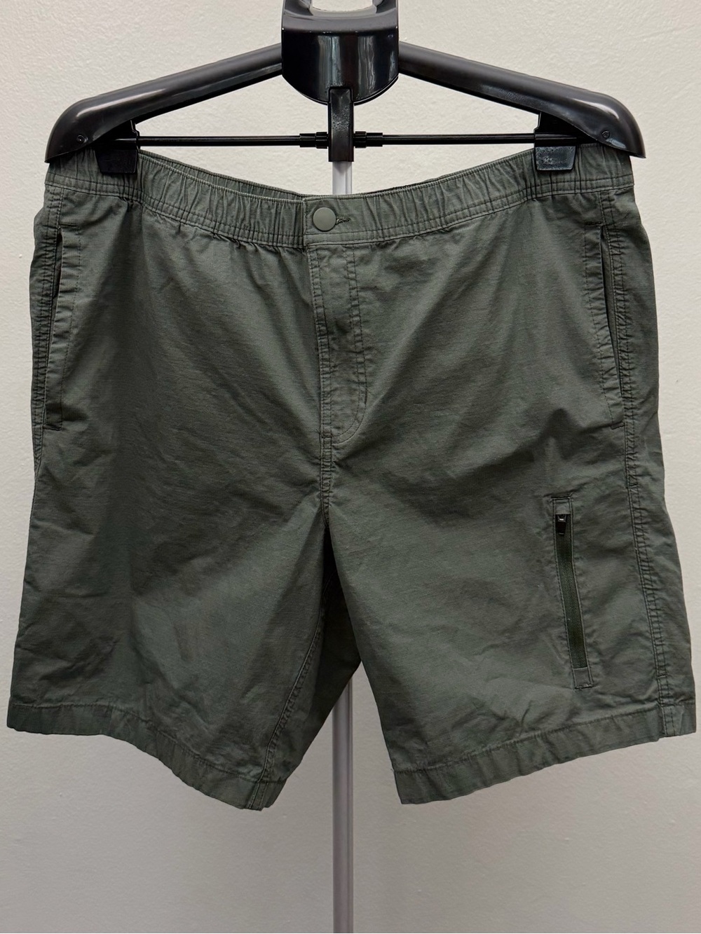 George Men’s Olive Ripstop Cargo Hiking Utility Shorts Size L 36-38 Zip Pocket